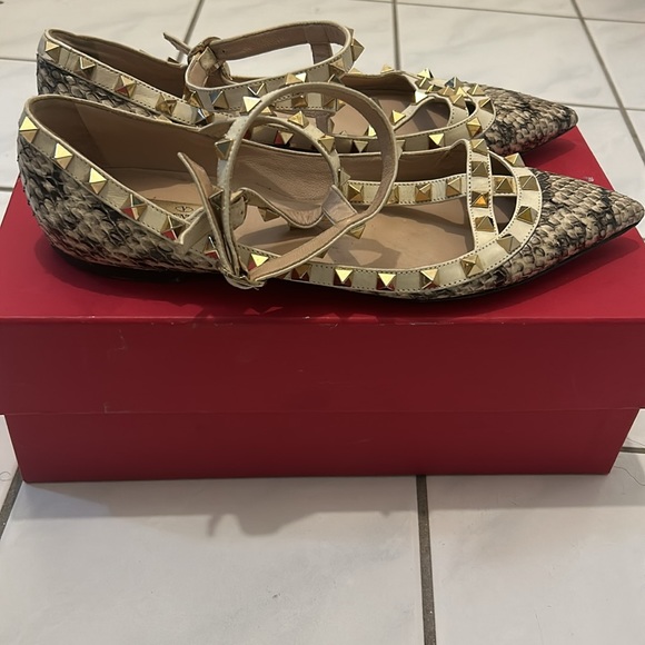 Valentino Garavani Rockstud Leather Ballet Flats - Picture 4 of 6